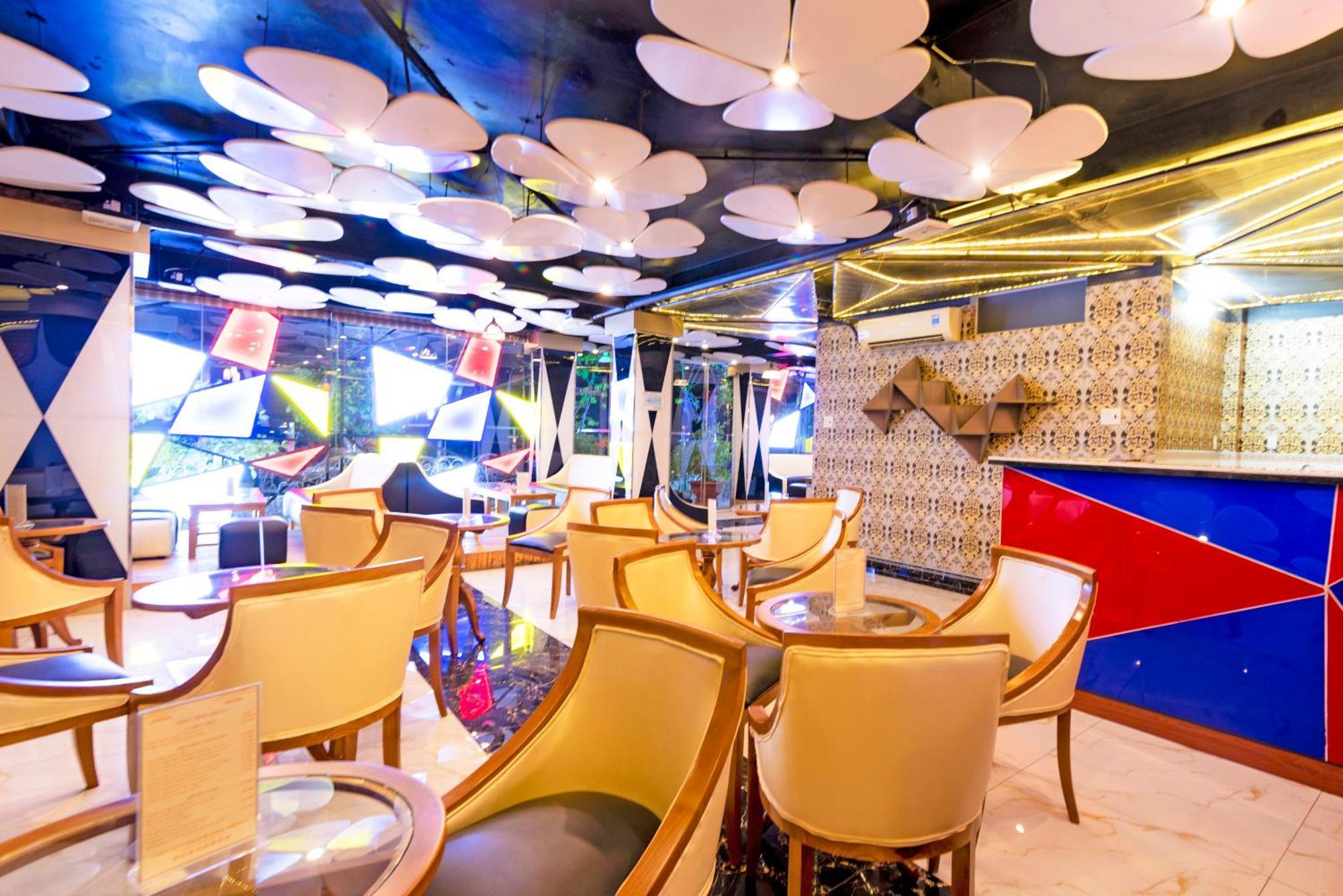 Venus Hotel Хошимин Экстерьер фото